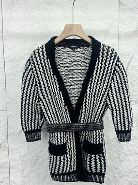 🚩steal CHANEL Black and White Knit Long Cardigan Sweater